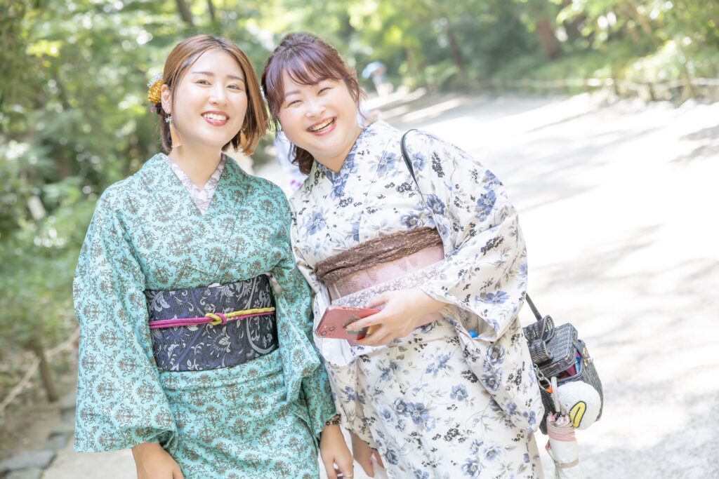 宮脇舞とビジネスパートナーの德永晴香